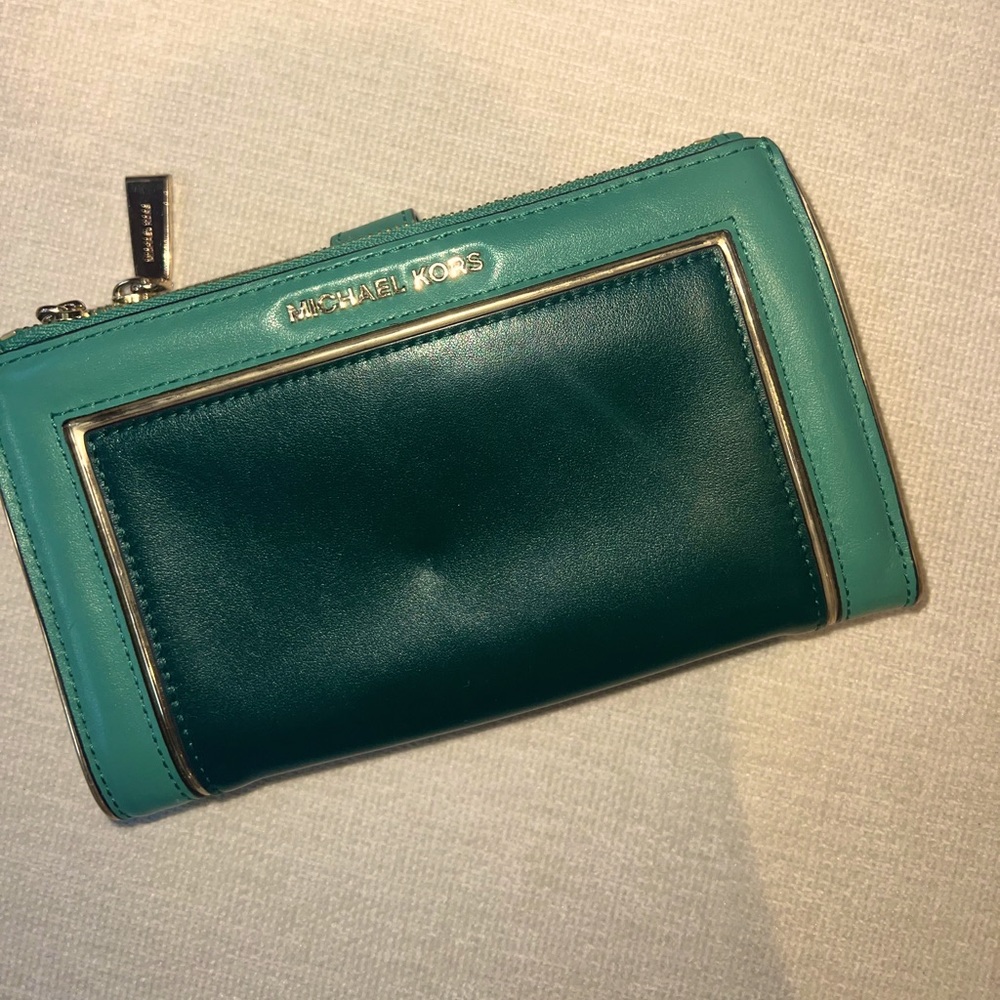 Michael Kors Two tone green wallet brand new